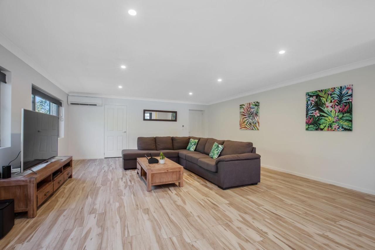 29 Stanhill Drive Villa Gold Coast Exterior photo